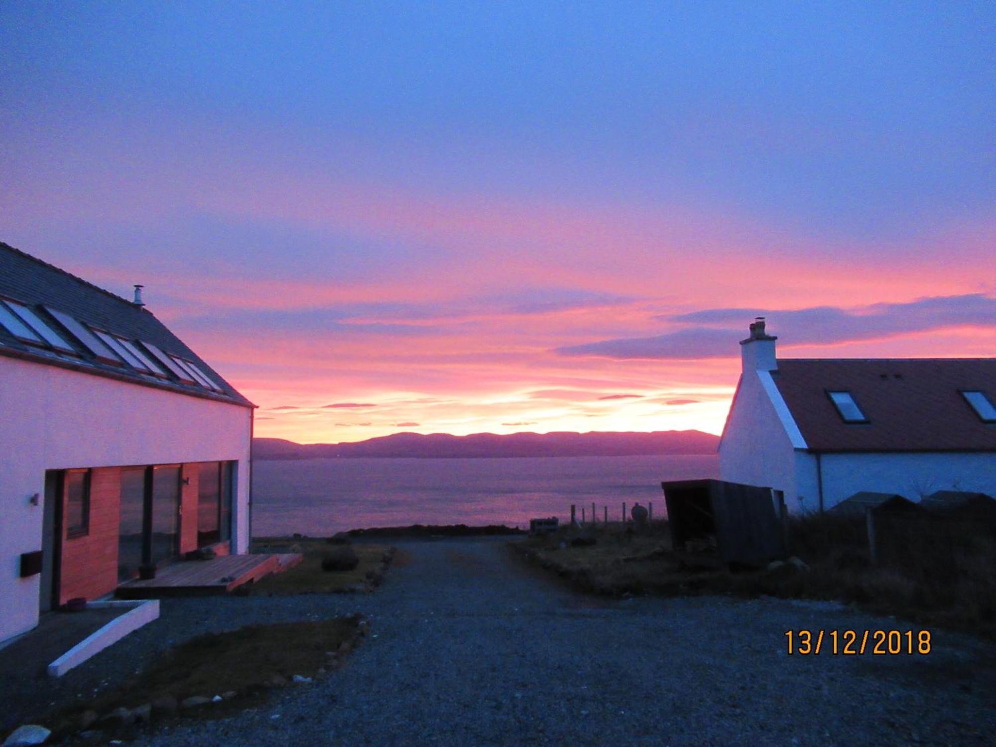 Croft 7 Geary Self Catering Studio With Stunning Sea Views Exterior foto